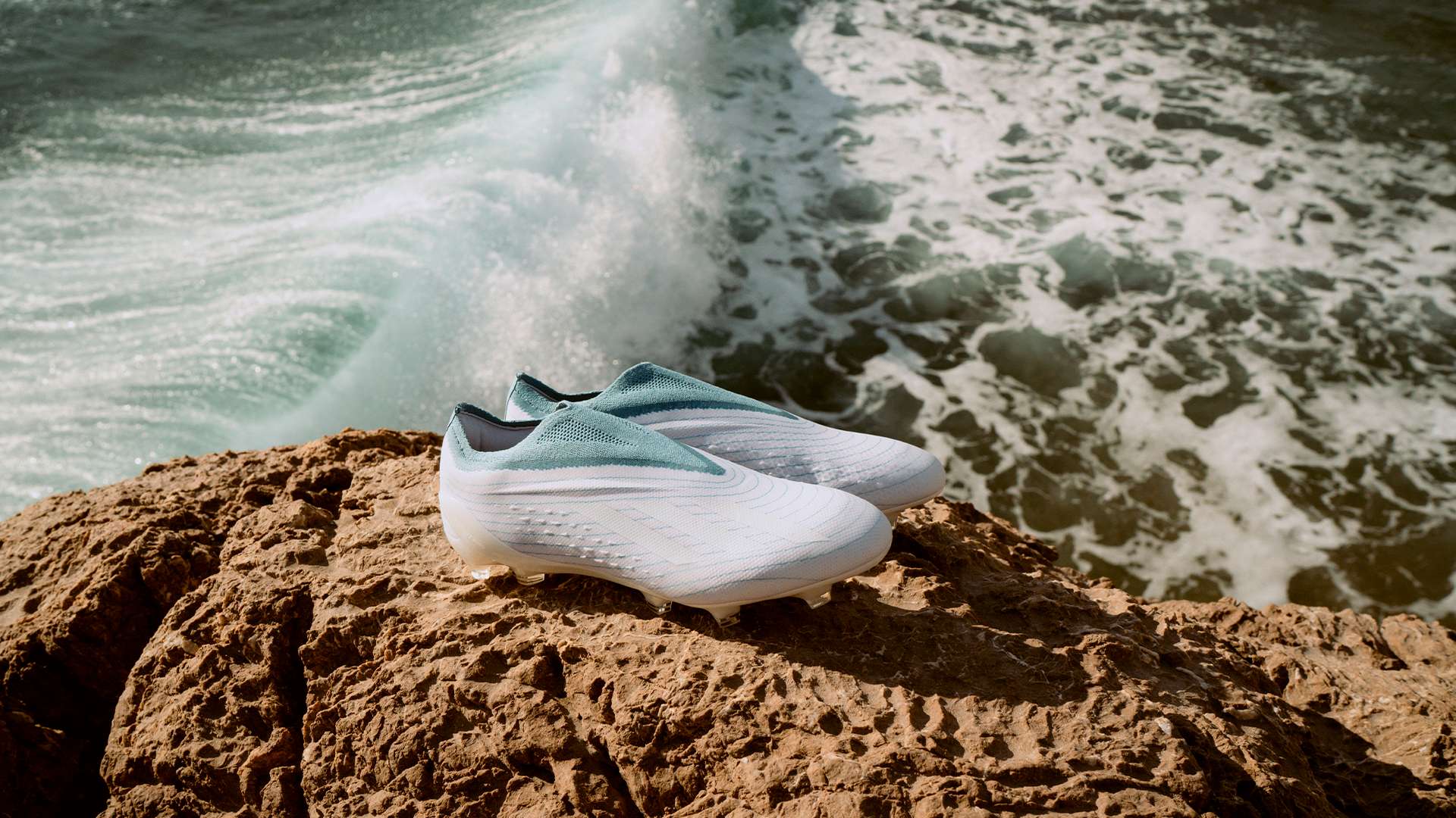 拉亚失误成 拉亚失误成